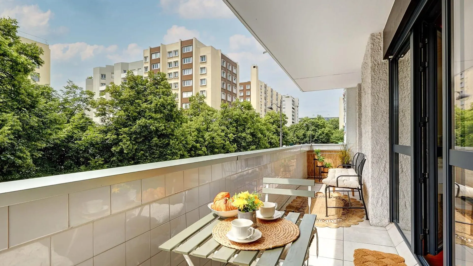 119-Typical Apartment Near Republique Παρίσι